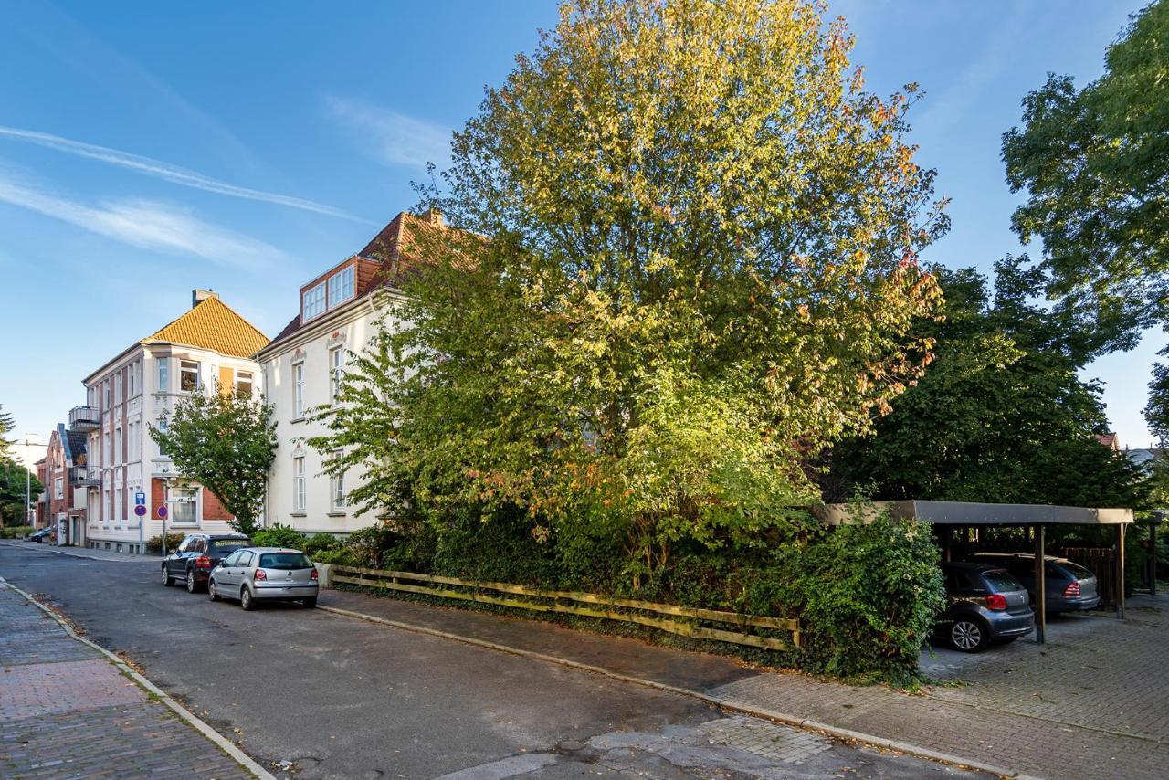 Apartment Villa Anna - Wohnung Mit Stellplatz Emden Eksteriør billede