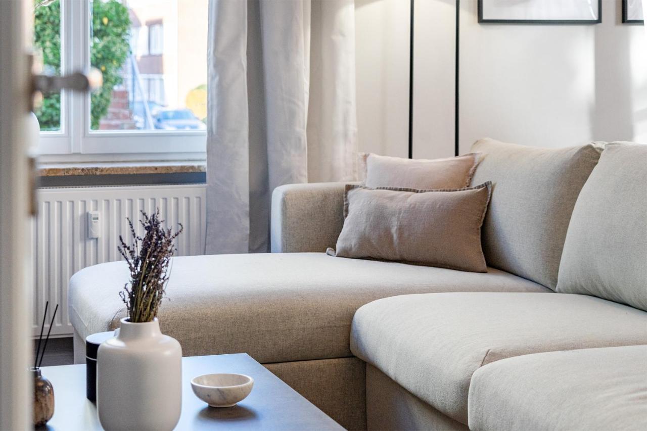 Apartment Villa Anna - Wohnung Mit Stellplatz Emden Eksteriør billede